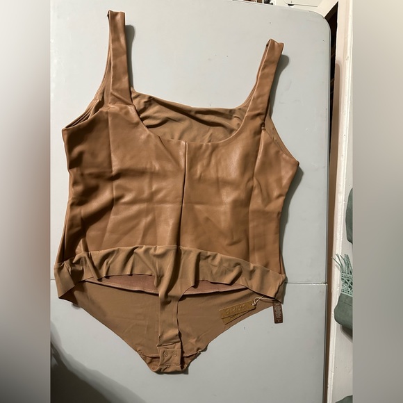 Skims Faux Leather Scoopneck Bodysuit- Sienna 3X NWT! - Picture 15 of 15